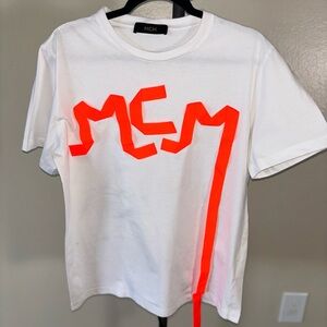 MCM Authentic shirt size large no stains great shape
